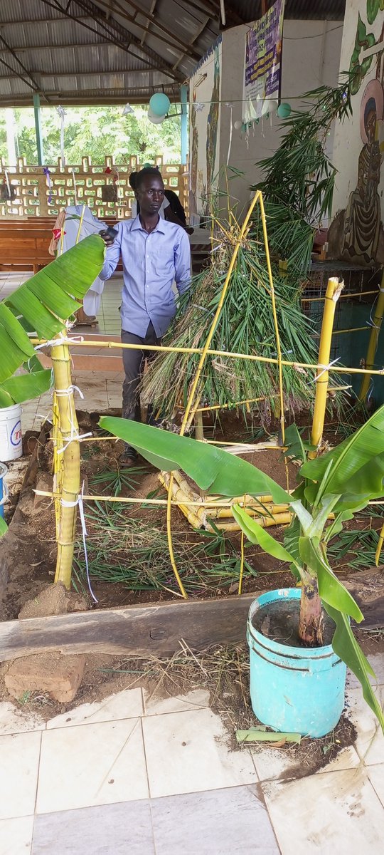 Kiprop9Oliver's tweet photo. Preparation for baby Jesus birth 😉 https://t.co/4cRJGgMdKe