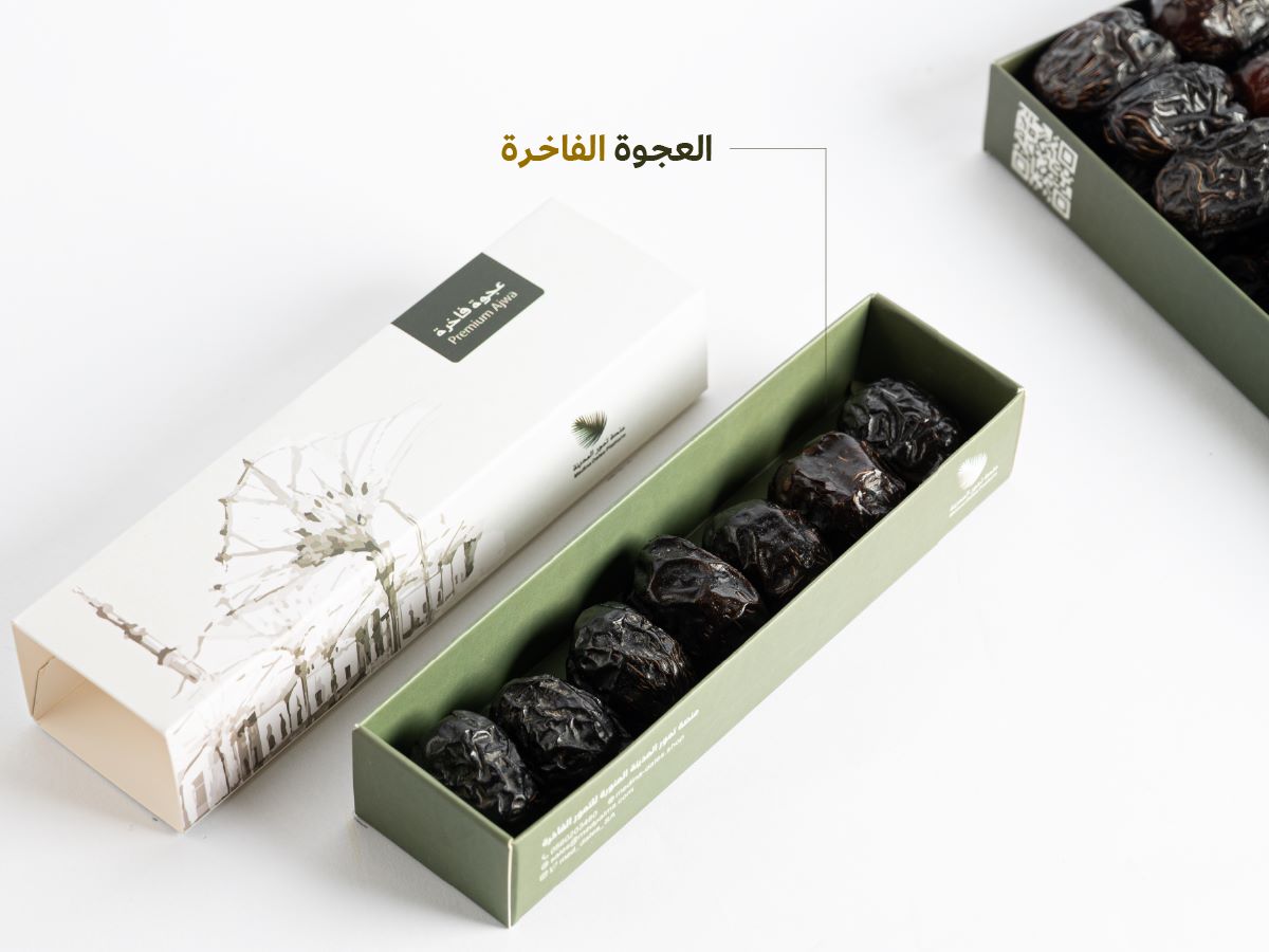 med_dates_SA's tweet photo. -​

عجوة المدينة الفاخرة حاملة عبق المدينة تميزت بالمذاق السكري الحالي ​

للتواصل  ​

الهاتف: +966 56 020 3480​

موقعنا الإلكتروني: ​

https://t.co/IIqR0QXy5o​

متوفرة خدمة الضمان الذهبي​

#تمورها_بركه | #طيبة_الطيبة | #تمور_فاخره https://t.co/qBHM2Ci23V