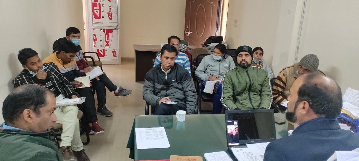 REAPUttarkashi's tweet photo. Field staff meeting to set the target of upcoming activities and it's implementation plan under #REAP
@basava_ias 
@CdoUttarkashi 
@REAPUttarakhand https://t.co/vZ8ohFKOpz