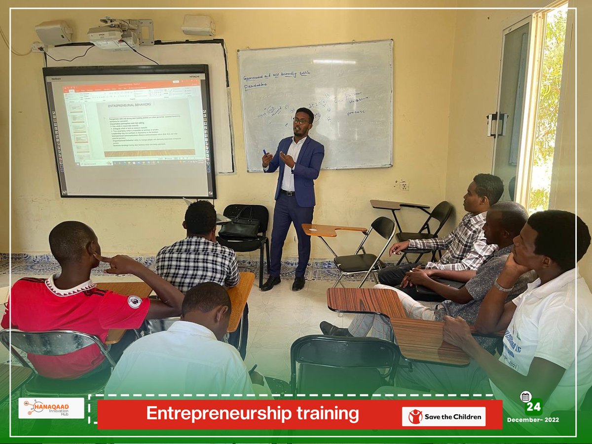 hanaqaadhub's tweet photo. In collaboration with Save the children, our entrepreneurship training program is going well in week three. This is a structured program that aims to equip youth with the necessary skillset and mindset for identifying and launching new business ventures. https://t.co/1Rm8Aq70Gi