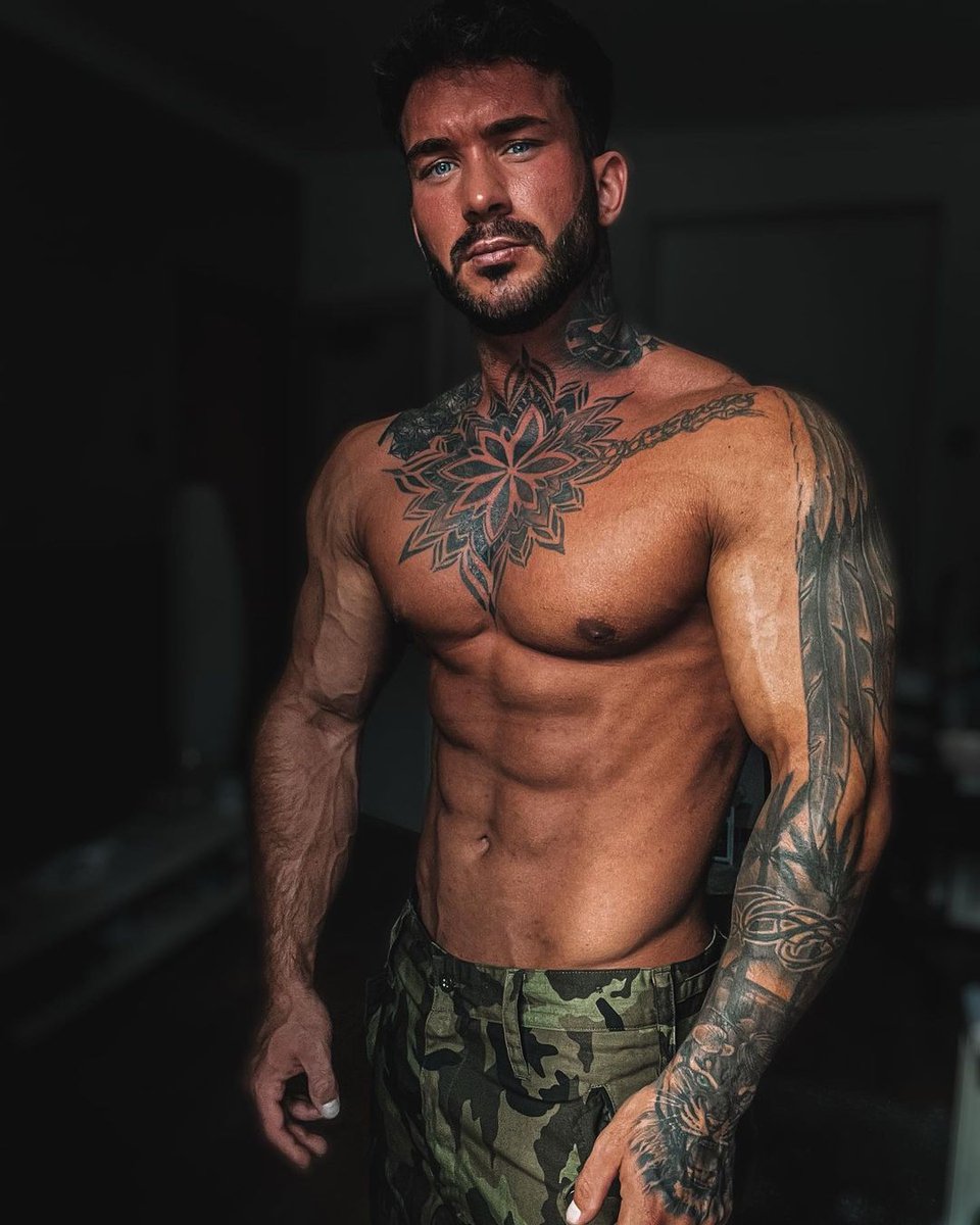 BxrlowxFantasy's tweet photo. 𝟑𝟓 𝒚𝒆𝒂𝒓𝒔 𝒐𝒍𝒅
𝑮𝒚𝒎 𝑪𝒐𝒂𝒄𝒉
𝑻𝒊𝒆𝒏𝒆𝒔 𝒒𝒖𝒆 𝒅𝒊𝒔𝒇𝒓𝒖𝒕𝒂𝒓 𝒅𝒆 𝒄𝒂𝒅𝒂 𝒎𝒂𝒍𝒅𝒊𝒕𝒐 𝒔𝒆𝒈𝒖𝒏𝒅𝒐 𝒆𝒏 𝒆𝒔𝒕𝒂 𝒗𝒊𝒅𝒂.
𝑵𝒖𝒆𝒔𝒕𝒓𝒐 𝒖́𝒏𝒊𝒄𝒐 𝒍𝒊́𝒎𝒊𝒕𝒆 𝒔𝒆𝒙𝒖𝒂𝒍, 𝒅𝒆𝒃𝒆𝒓𝒊́𝒂 𝒔𝒆𝒓 𝒏𝒐 𝒅𝒊𝒔𝒇𝒓𝒖𝒕𝒂𝒓𝒍𝒐.

#Sexrol #Freerol https://t.co/9yeBpB6KFo