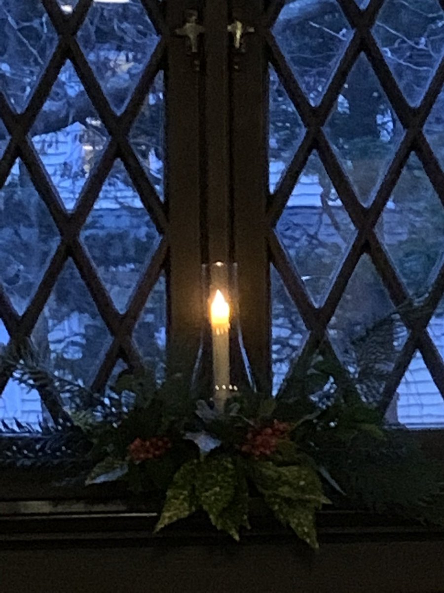 AllRapids's tweet photo. It’s almost time!  Come and worship!  5:00 PM on #Christmas Eve and 10:00 AM on Christmas Day. #episcopalchurch #episcopalian #christmascarols https://t.co/CJRclFkVKx