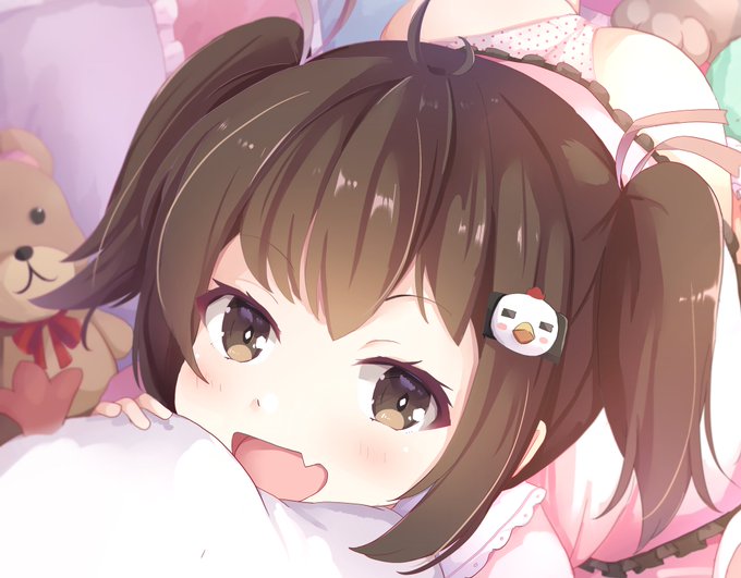 こちらの睦月さんの鈴ちゃん本にもひっそり参加してます😎
とても健全なものを描きましたえぇ本当です。 https://t.co/tSuwu9RxkX 