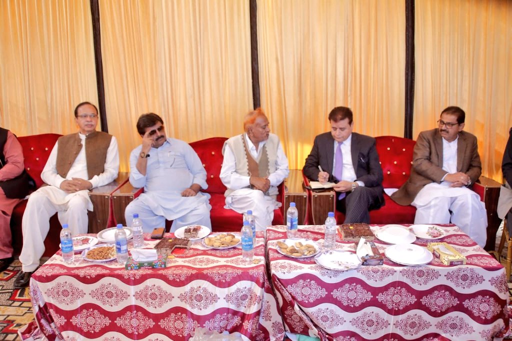 MinisterEduGos's tweet photo. Provincial Minister for #Education @sardarshah1 innagurated the ground breaking ceremony of "Upgradation of Middle School to High School and Reconstruction of existing Middle school Barchani" along with Justice(R) Faisal Arab at Tando Mohamamd Khan. https://t.co/R9dgCdkh8t