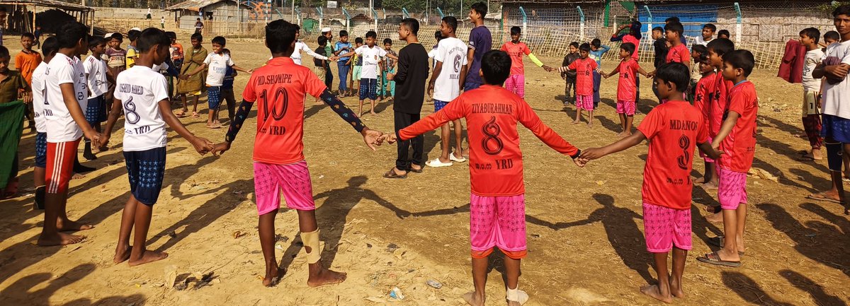 ForkhadMohammad's tweet photo. Some of the views of today's match!

Red vs White

We Youths for Rohingya Development ( YRD) is working not only to provide Formal Education but also to reduce the stress from Rohingya children by giving football matches.

#YRD
#RedvsWhite
#Formaleducation
#yrd https://t.co/9MM8tIrP6h