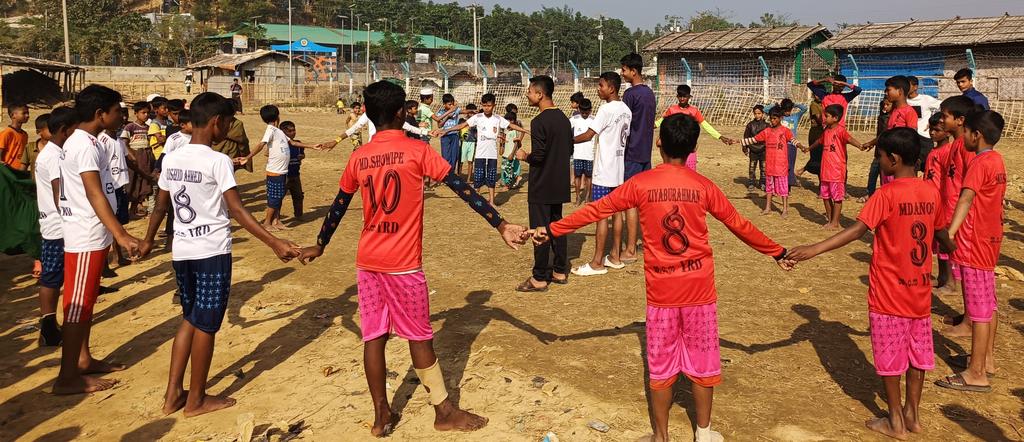 ForkhadMohammad's tweet photo. Some of the views of today's match!

Red vs White

We Youths for Rohingya Development ( YRD) is working not only to provide Formal Education but also to reduce the stress from Rohingya children by giving football matches.

#YRD
#RedvsWhite
#Formaleducation
#yrd https://t.co/9MM8tIrP6h