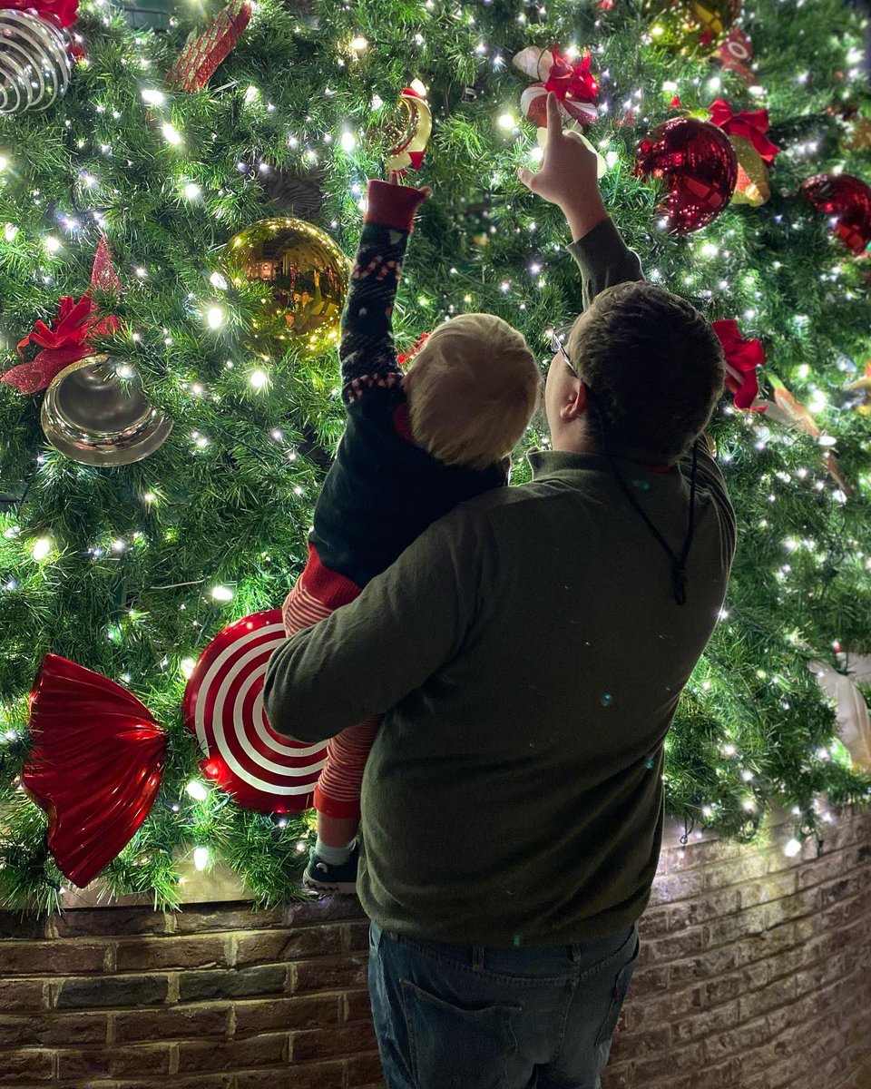 jterry0402's tweet photo. Getting to enjoy my second Christmas with this little guy. Cherishing every special moment with him and our family. https://t.co/VSA02JwxMR