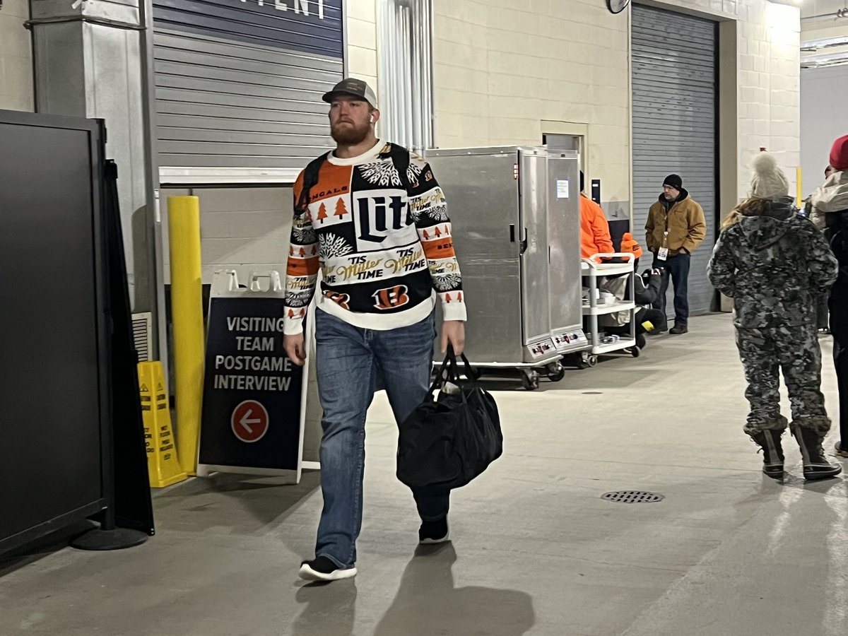 willie_lutz's tweet photo. Cordell Volson showing up to Gillette Stadium with a Miller Lite Christmas sweater? 

Yeah, this guys an absolute keeper. https://t.co/MvjVoNxR7M