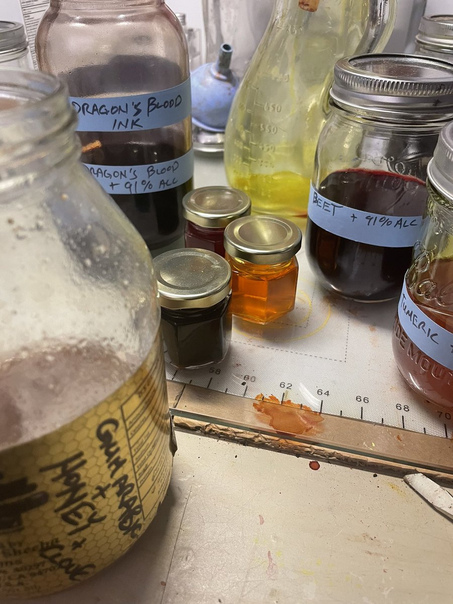 SkullTakes's tweet photo. Making ink and paint for new year projects.
Just found out my gum and honey solution fermented into a kind of mead. ๐
Any ink makers or paint makers out there know if itโs still good? ๐ฌ
Gonna try it anyway.
#MakeInk #ink #NaturalPigments https://t.co/X48HGomjLC