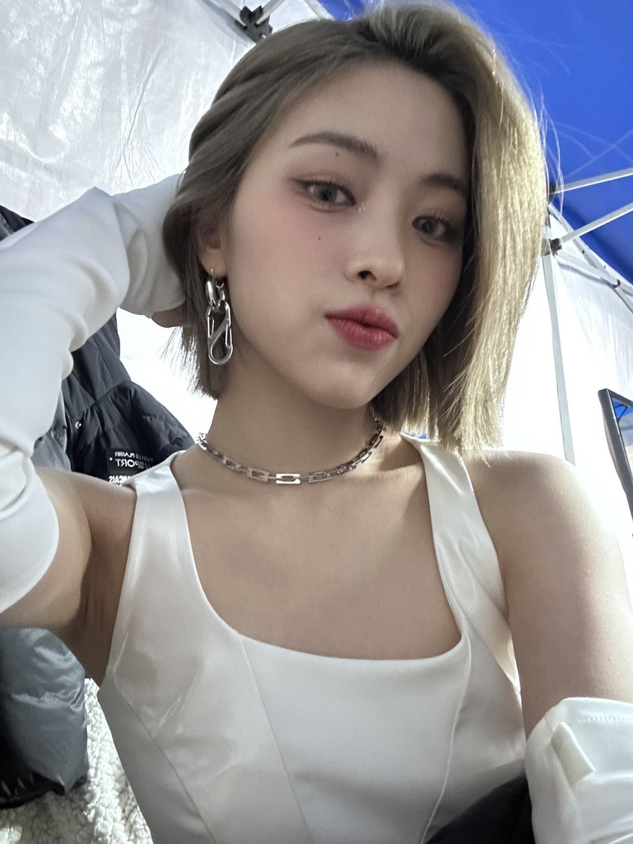 archiveryujin's tweet photo. SHIN RYUJIN FROM ITZY https://t.co/BvTJmWsnnw