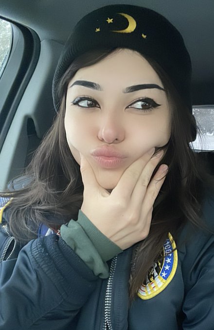 TW Pornstars - Cleo Mercury 💫. Pictures and videos from Twitter. Page 9