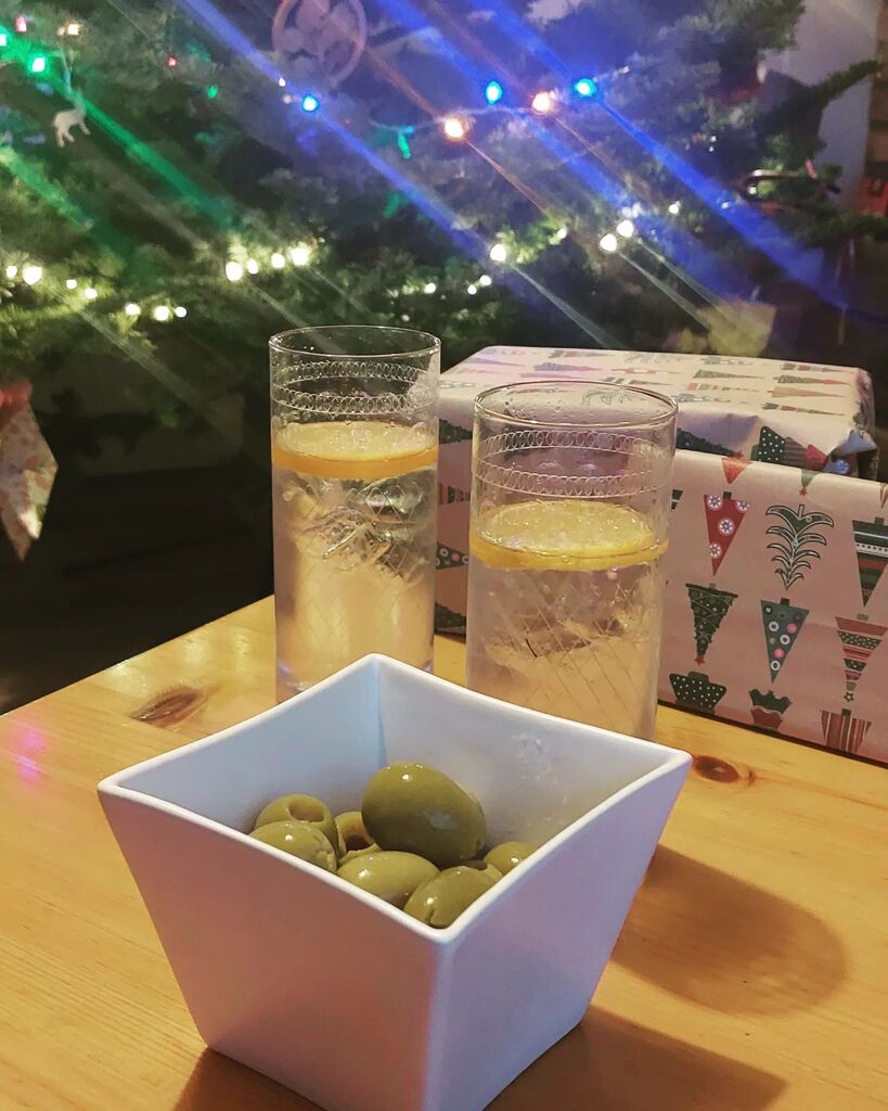 ManStKitchen's tweet photo. MERRY CHRISTMAS !!!!!

Thanks to everyone for the fantastic support in 2022. You're all awesome, and we're lucky to have you. 

That's us for 2022. 

See you for either #fridaynighttakeaway on the 6th of Jan or to get your pastrami fix in @stannesparkmarket on the 7th.

 Enj… https://t.co/uR3uQ5cSVu