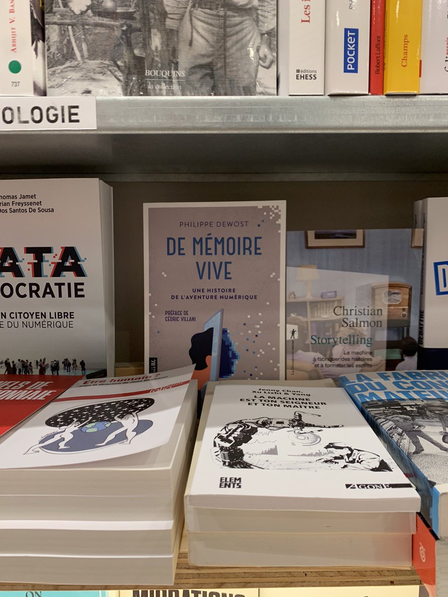 io_lart's tweet photo. Jusqu’à la plus belle librairie de mon village; Uzès.
Notre directeur rayonne @pdewost. https://t.co/1ASrFWTPQT