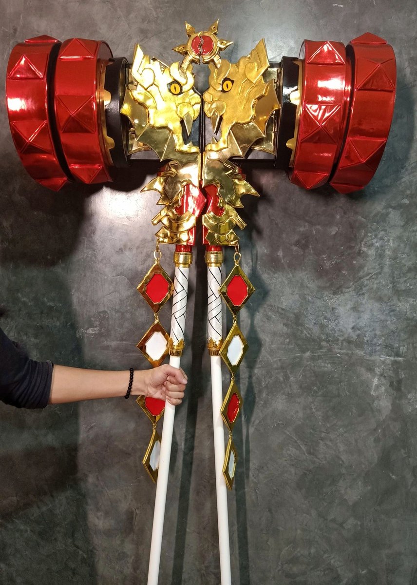 vashikk777's tweet photo. [Granblue Fantasy] 
Cidala  (シンダラ) 's Twin Hammers

Gilded Heaven Strike!

almost end of 2022(tiger), 
so this is the good time for upload the girls pic

bye bye Tiger years

#グラブル #GranblueFantasy
#シンダラ #Cidala #Props #Commission https://t.co/KFWC4AySAD