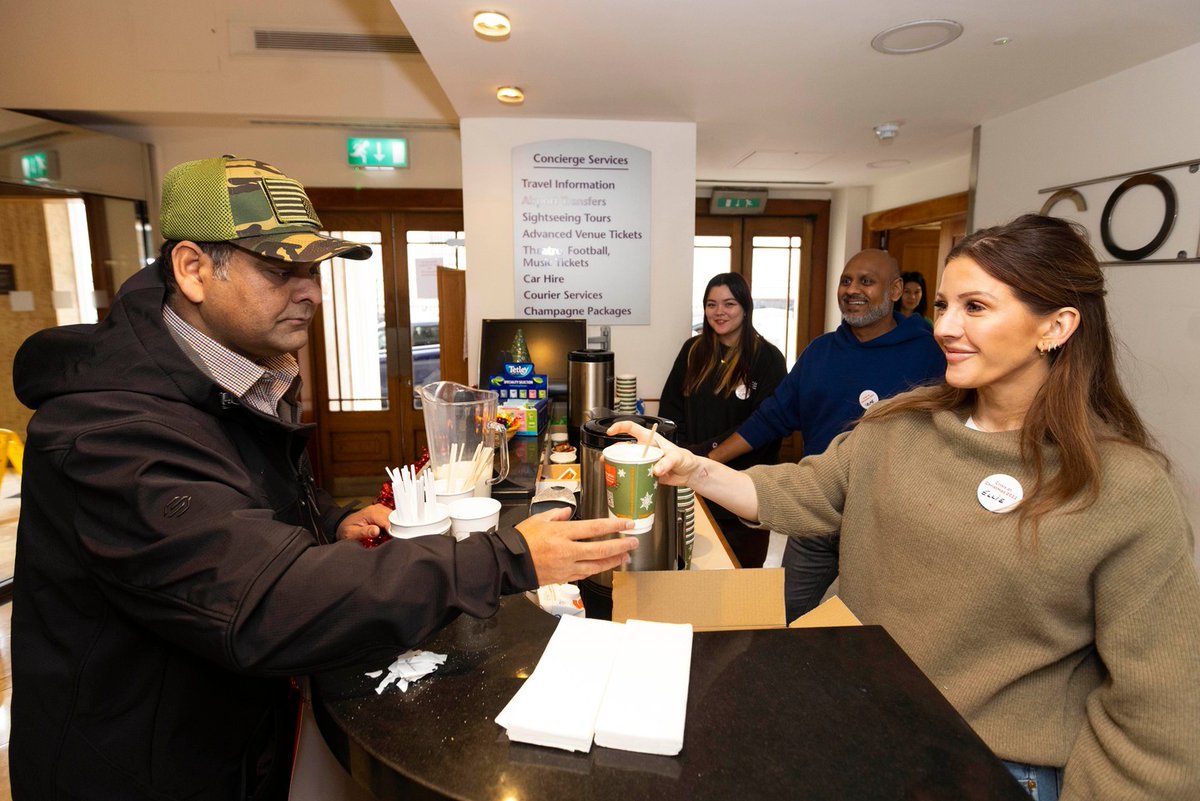 crisis_uk's tweet photo. There was a familiar face volunteering today. Ambassador @elliegoulding greeted guests, helped find them find new clothing &amp; did barista duty. A Crisis supporter since 2015, she explained: "I urge anyone who can to join me in supporting Crisis to help end homelessness for good.” https://t.co/iXrRD6tpAV