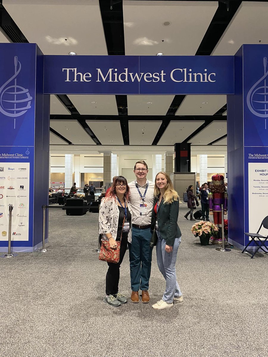 blankexperiment's tweet image. Midwest 2022 was a resounding success!
We met lots of composers, recorded more music, ate lots of food, and of course played Mario Kart
See you in 2023! #themidwestclinic #newmusic #chambermusic
Ava, @HoslerDrew, and @michellemyers