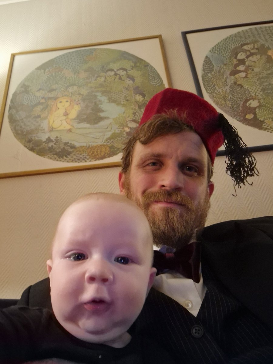 auduntvs's tweet photo. @adstri God jul fra meg og guffen! https://t.co/3suiTSTow3