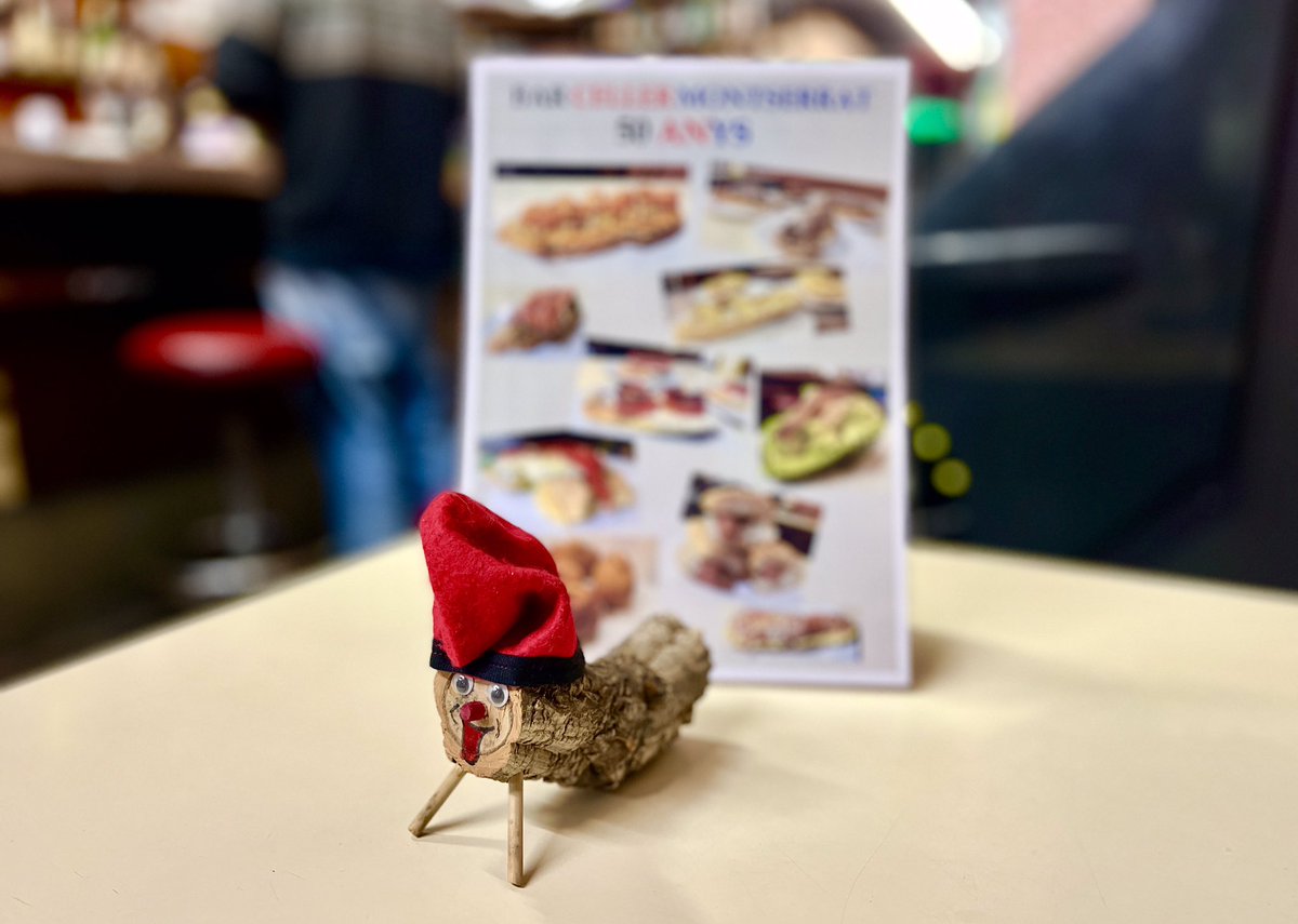 BCMontserrat's tweet photo. BON NADAL FAMILIA DEL CELLER!!! 🎄🎁 Que passeu uns bons dies amb els vostres i ens veiem, segons vent i marea, passat Sant Esteve. https://t.co/1URp1bvCzo