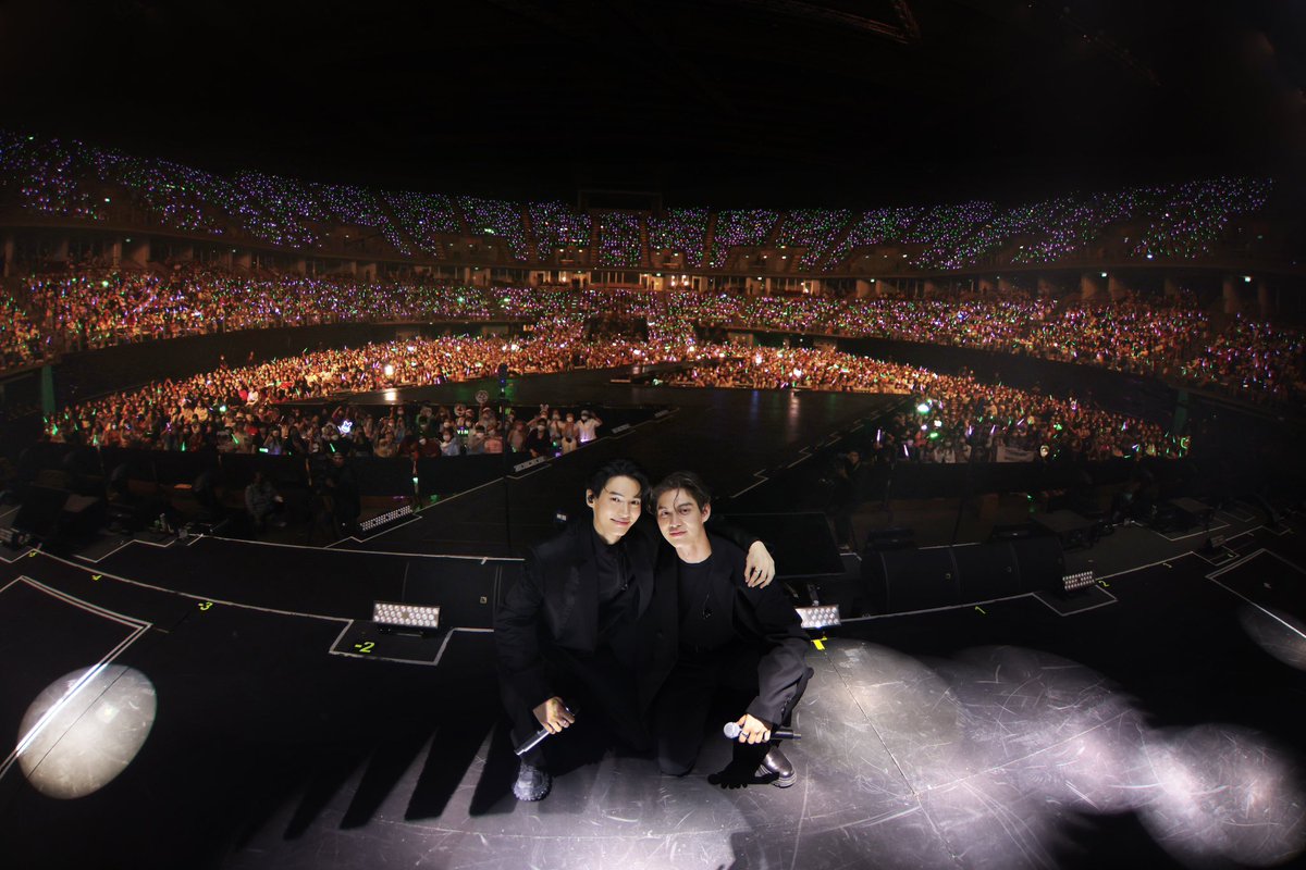 pichy_psnt's tweet photo. คอนแรกในชีวิตมันดีมากๆเลย รักไบร์ทกับวินมากๆด้วย และจะรักไปนานเลยนะครับ 💚☀️🐰

BW SIDE by SIDE
#BrightWinConcert 
#ไบร์ทวิน
#bbrightvc  #winmetawin https://t.co/AYb3pDPKoC