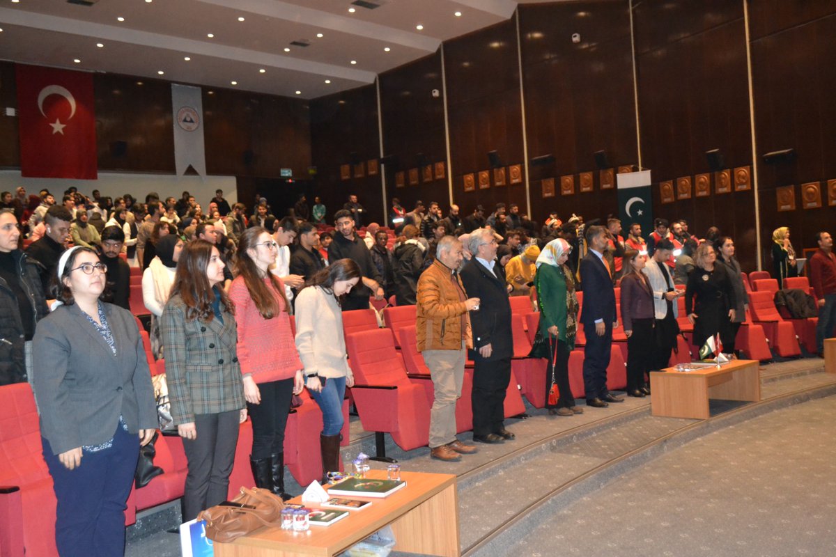 shakeebulhassn's tweet photo. Arranged 1st ever PAKISTAN REPRESENTATION DAY in Erciyes University Kayseri @EruMedya and honored to have 1st Counselor Syed Atif Raza from Pakistan Embassy Ankara @PakinTurkiye and Erü Rektör yardımcısı Prof.Dr. Sultan Taşçı. Thankyou for joining us on this special event.🇵🇰🇹🇷 https://t.co/G5OlJjI95k