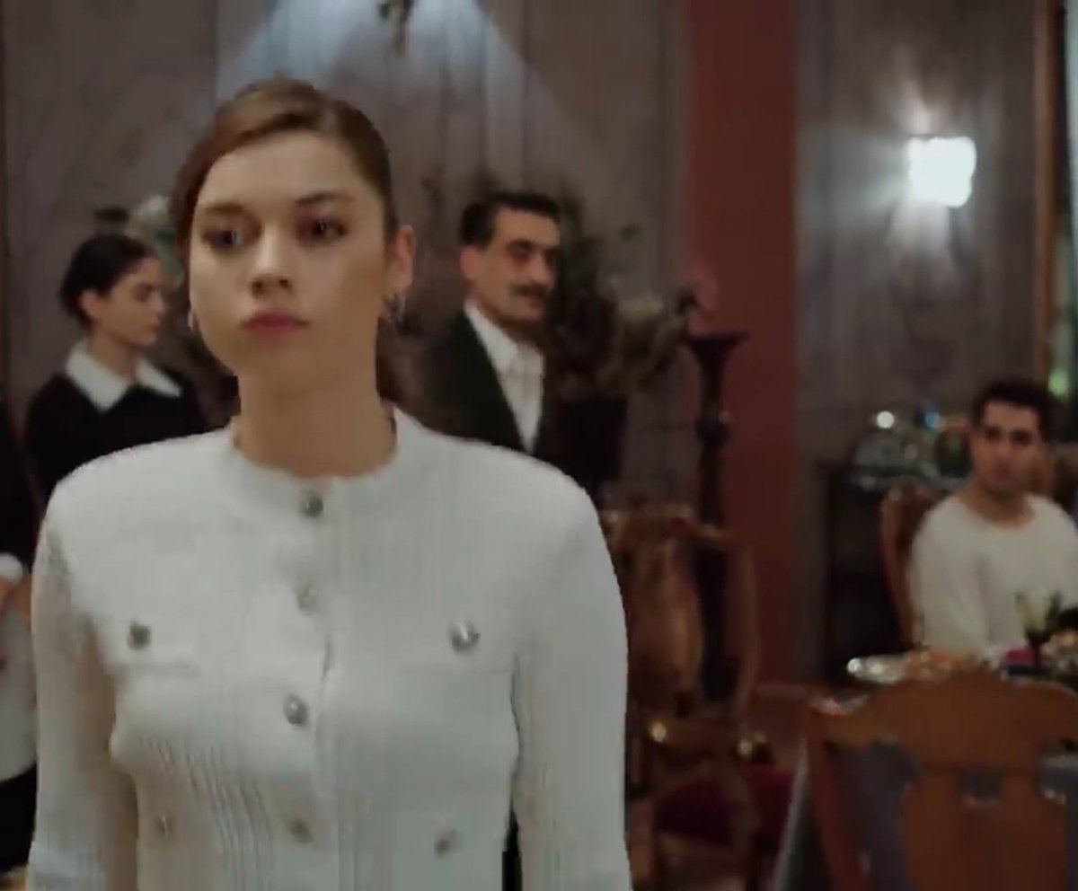 "Şimdi yiyin birbirinizi "
Hatırlayanlar 😎🔥
#YalıÇapkını #seyran
#masumiyet #ela