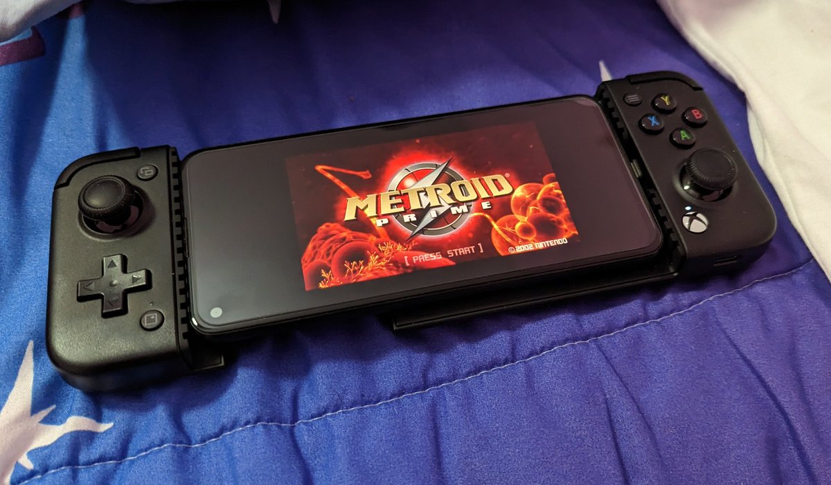 homebrewGT's tweet photo. #gamesirx2pro que bien accesorio https://t.co/sH7FHRnEf8