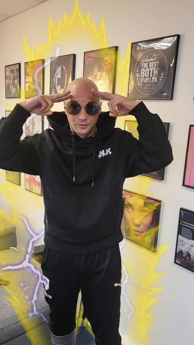 L'empereur <a href="/AlkpoteLeVrai/">ALKPOTE</a> s'invite sous les sapins avec Kalissa &amp; <a href="/AdamantiumVip/">Adamantium Capital</a> pour vous présenter le tout nouveau C-wear, 
un sweatshirt 3.0 à la pointe de la technologie !

Rendez-vous sur kalissa.io/alkpote pour en savoir plus et commander le vôtre dès maintenant.

#NFT