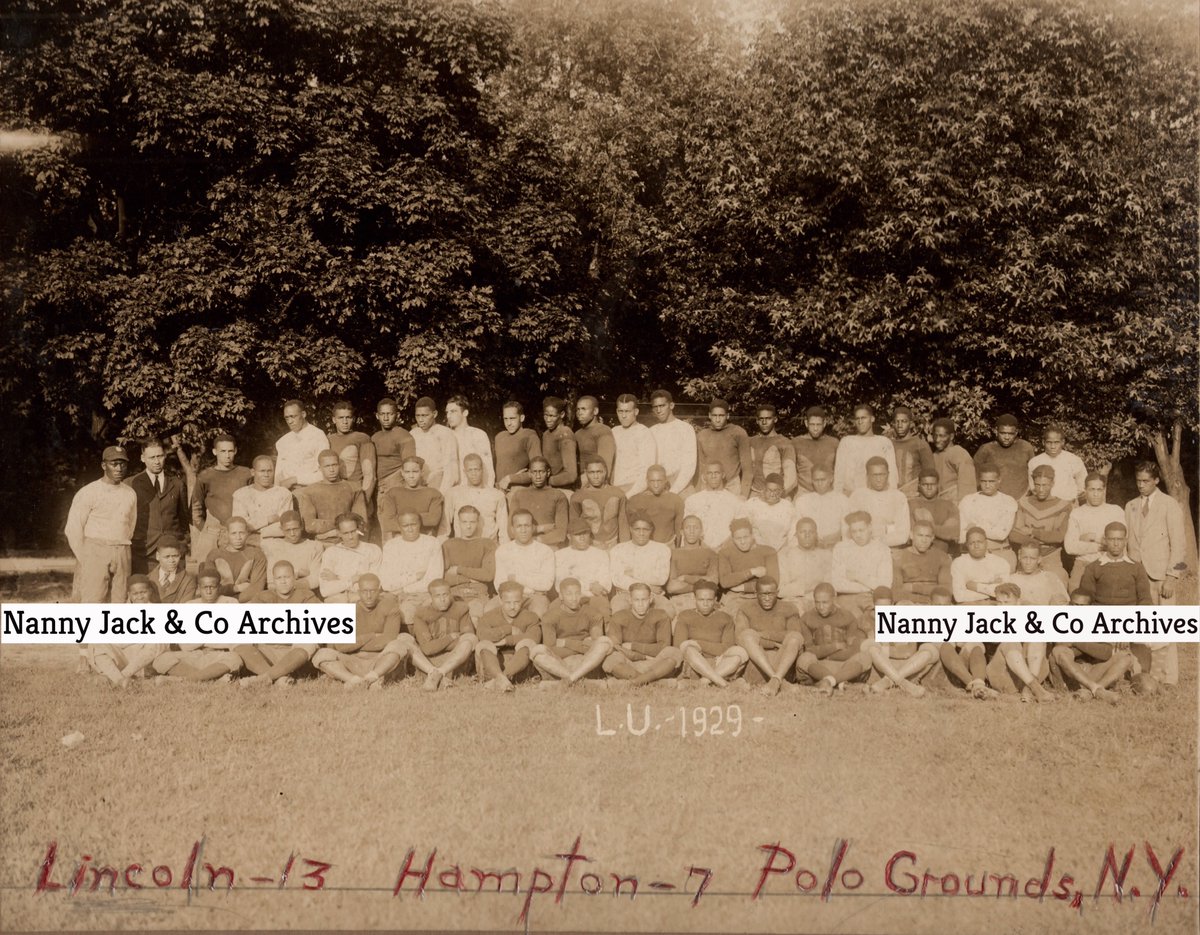 philipjmerrill's tweet photo. In Nov 1929, about 20,000 Blk &amp; white fans flocked to the #NYPoloGrounds to witness a historic first: an #HBCU #CIAA football game between #LincolnUnivPA &amp; #HamptonInstituteVA (now #HamptonUniversity). 

https://t.co/SqTKrO0jWc...
#BlackHistoryIsEverywhere
#NegroHistoryDetective https://t.co/0c0TSu8Jg7