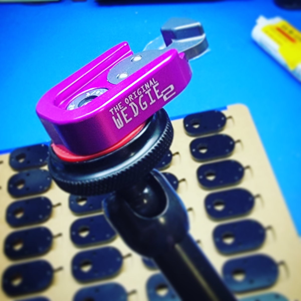 mysolidcamera's tweet photo. @JoeLawry Dipping my toe back into camera world by reinventing my very first product..... The Wedgie.  It is now the Wedgie2 and it is WAY better.  

The original quick release from 2006 has entered 2022. 😍 https://t.co/nN7U3Xms0s