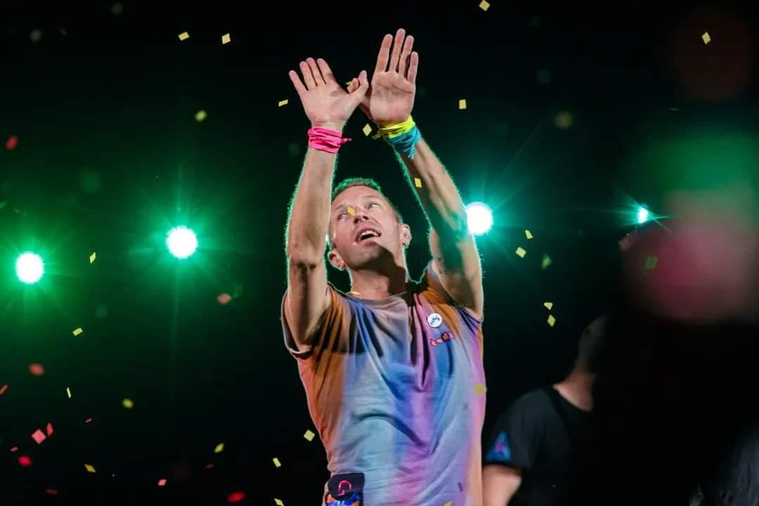sam_aloy's tweet photo. @coldplay ❤️🇦🇷 https://t.co/FylNZnoDKz