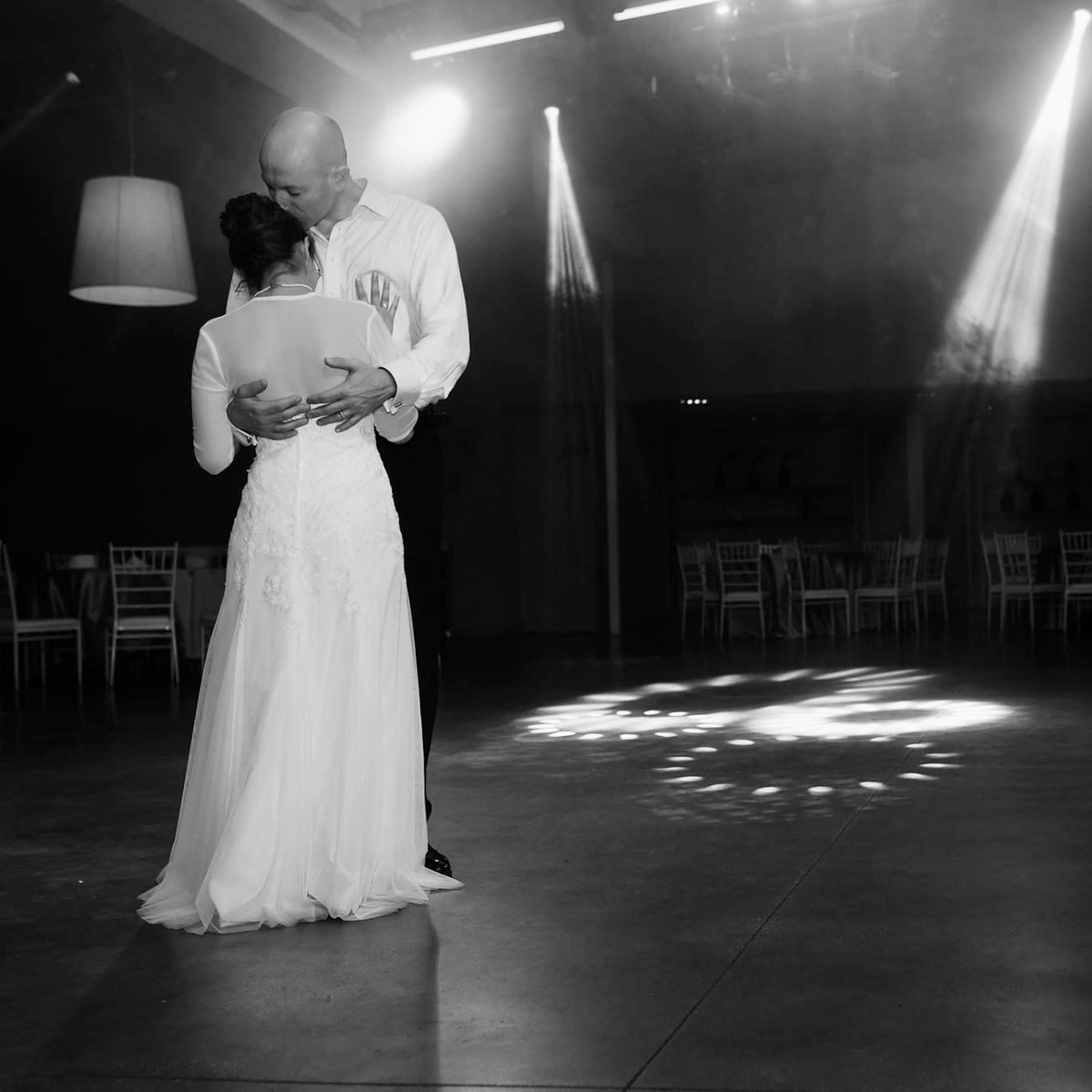 Ostrov_A's tweet photo. #OTD 8 years ago, I made the best decision of my life … I married my best friend! Happy anniversary my love! Here’s to many more years of adventure, laughs and special memories! #MarriedWell 👩🏻❤️👨🏼🥂 https://t.co/W1FLzyXJKA