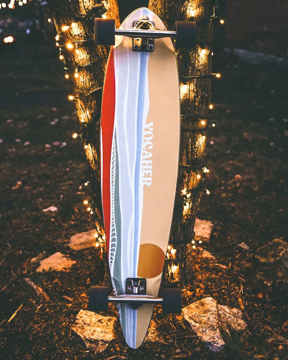 YocaherSk8's tweet image. 🎄Wishing everyone a chill &amp;amp; memorable Christmas with loved ones. Thank you all for the amazing love  and support 🙏 

📸 @austinnsearss 
.
.
.
#yocaher #longboards #longboardingisfun #christmasvibes #christmas2022 #lifeisgood #skatelife #warmwishes #christmaslights #holidayvibes