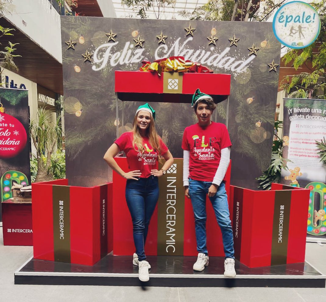 EpaleAgencia's tweet photo. Estamos en #BrandAction desde #PlazaMoraleda en 
Atlixco,trabajando desde el stand de nuestros clientes y amigos #InterceramicAtlixco visíta a los ayudantes de Santa que hoy nos lo prestaron desde el polo norte para dar en Puebla y Atlixco #SimplementeLoMejor de @interceramicMX https://t.co/OvfrnNGPXh