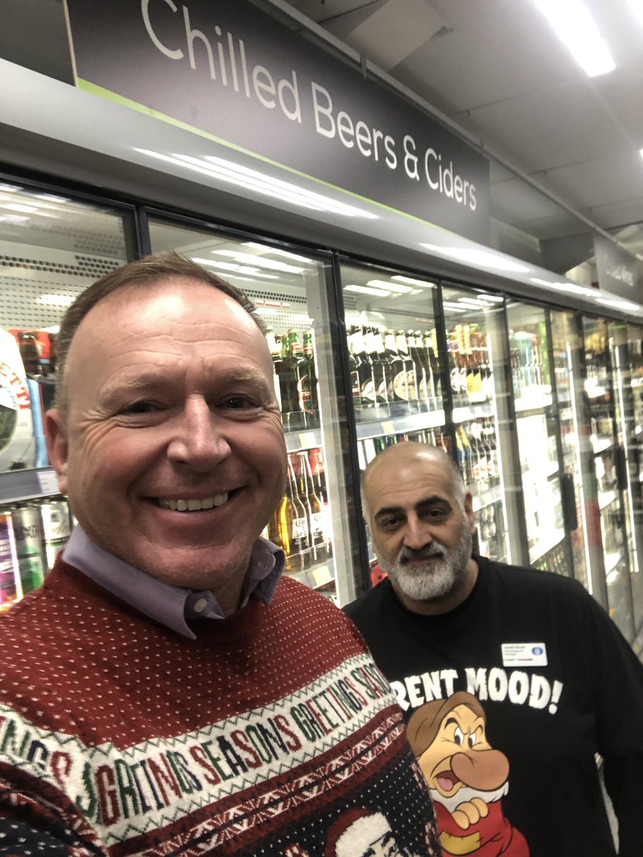 Had a great time with Amesh on Christmas Eve store visits - Merry Christmas from us both.🎅🏻