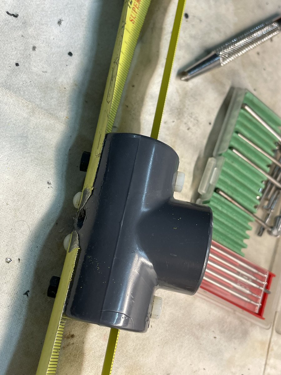 Dav Sennairton tweet media