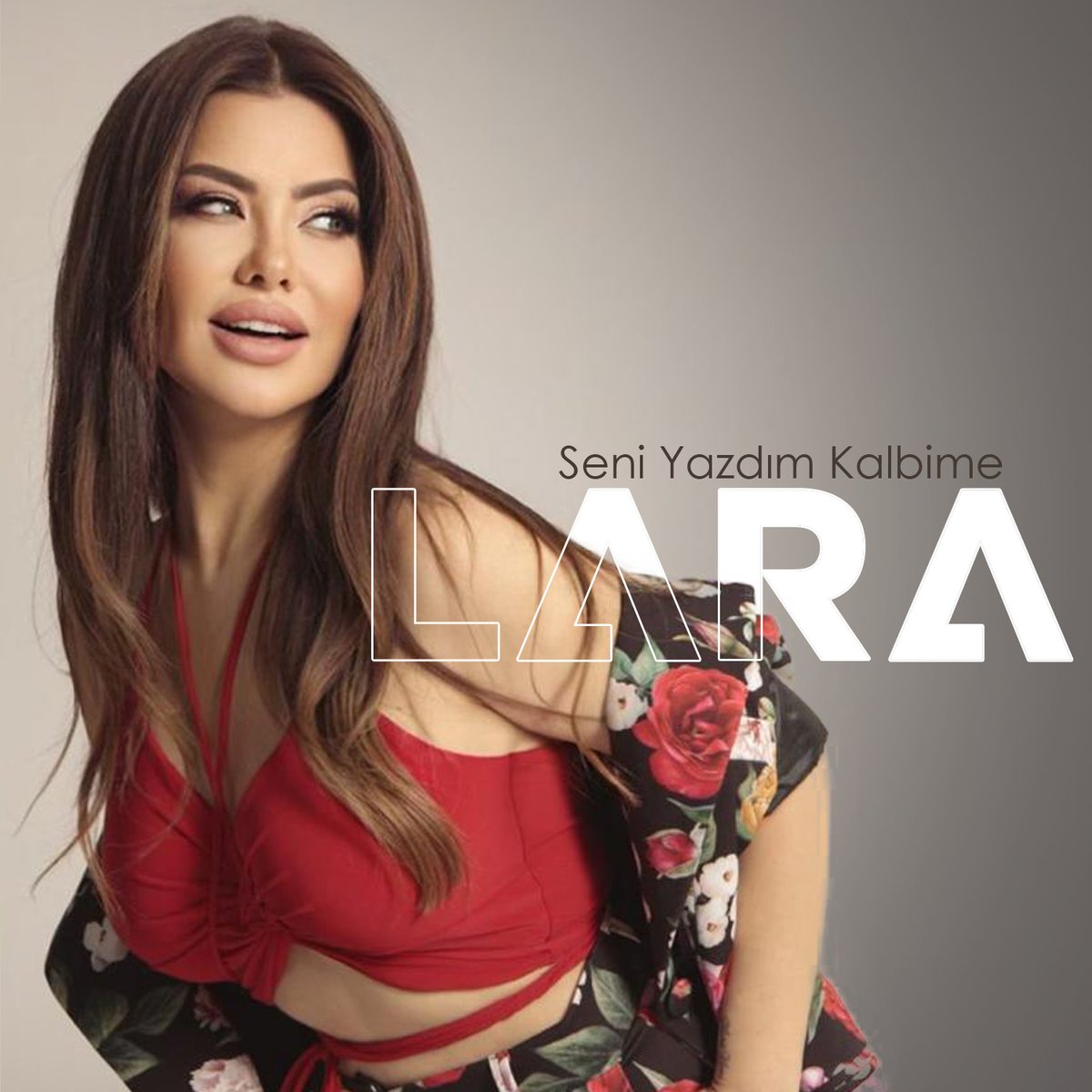 Lara yeni tekli çalışması "Seni Kalbime Yazdım" ile sevenlerinin karşısında! sozmuzik.com/index.php?name… #lara #sözmüzik <a href="/AIRMERAL/">MERALAĞIR</a>