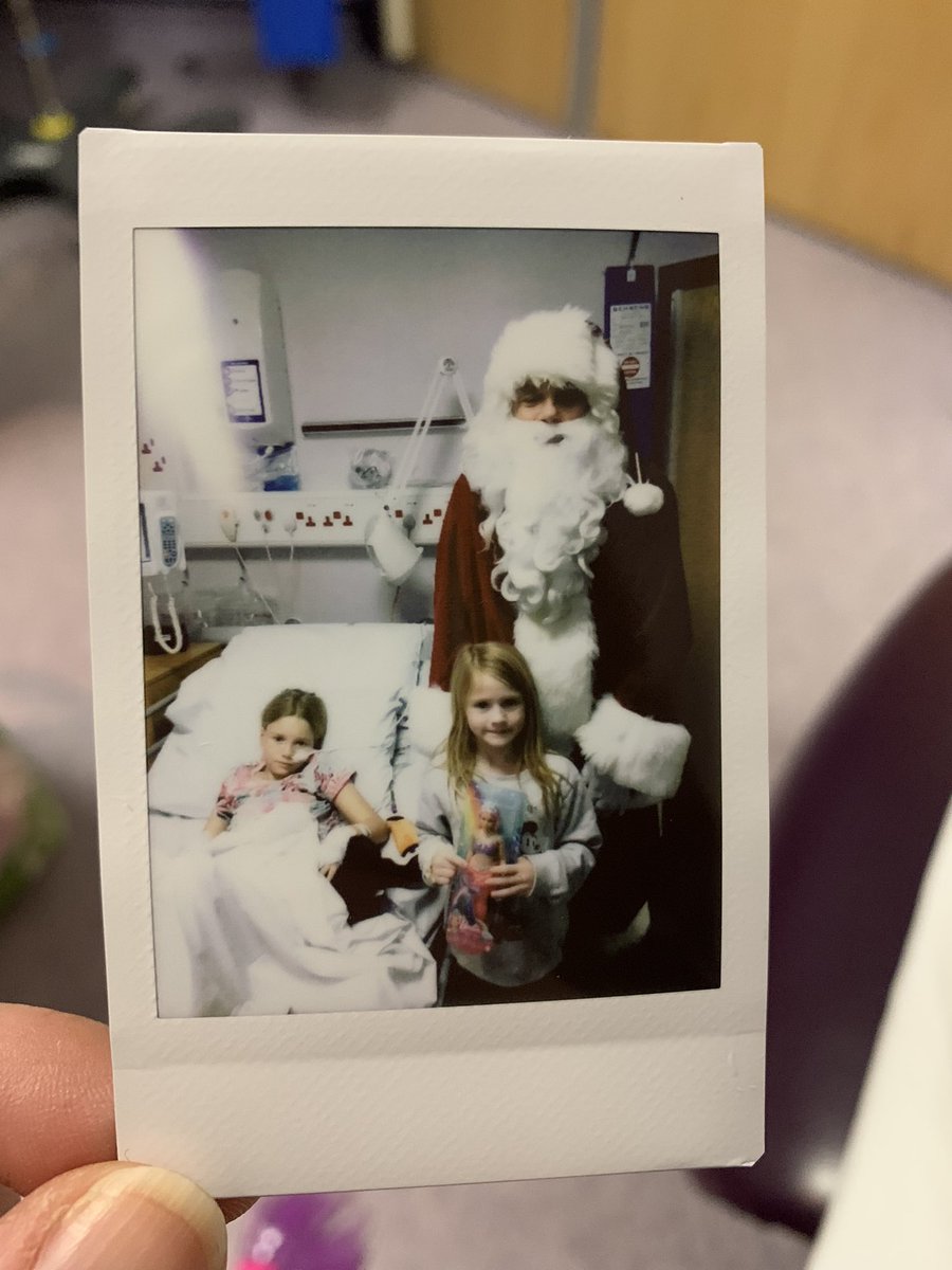missjck1's tweet photo. Merry Christmas from Acorn Ward at HRI. It’s been heartening to see all the donations of toys and peoples time whilst we’re unfortunately here Christmas week 🎅🏻 #NHS #rupturedappendix #MerryChristmas https://t.co/yopjBTSEkP