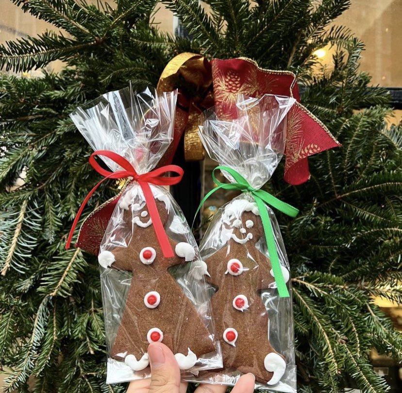 DPPNYC's tweet photo. Wishing you the Merriest Christmas Eve from all of us at Duane Park Patisserie ♥️ #christmaseve #merrychristmas #duaneparkpatisserie https://t.co/bC6xvfdZ2k