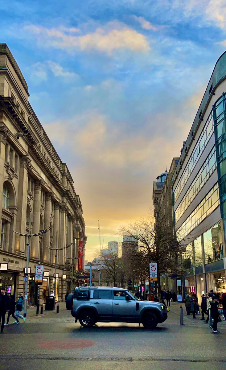 TheJaanIbraheem's tweet photo. December Dump feat Manchester City Centre🌆🌤️🫶 https://t.co/qq0RqrK3V0