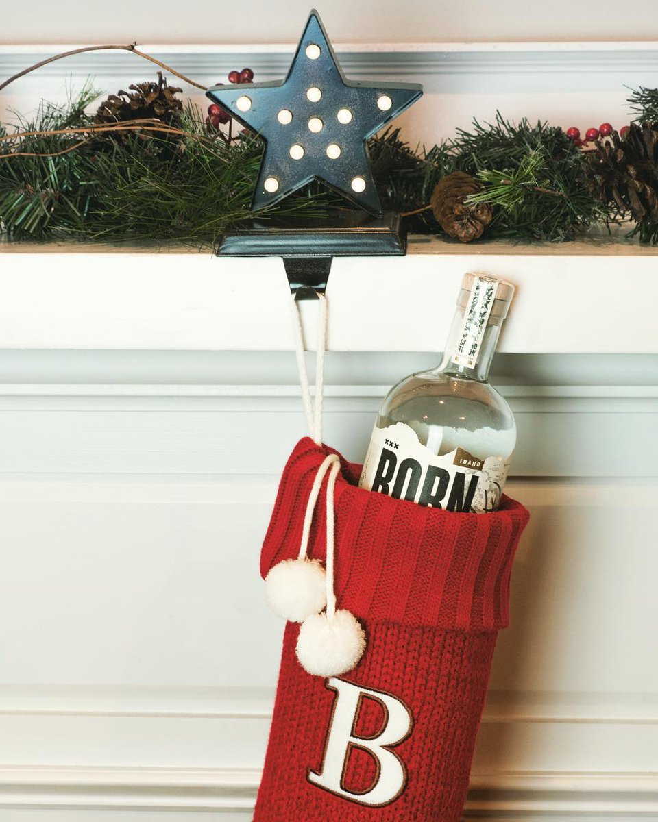 Have a Merry Christmas and Happy New Year from our distillery family to yours! 🎄🎅🤶🎁☃️❄️