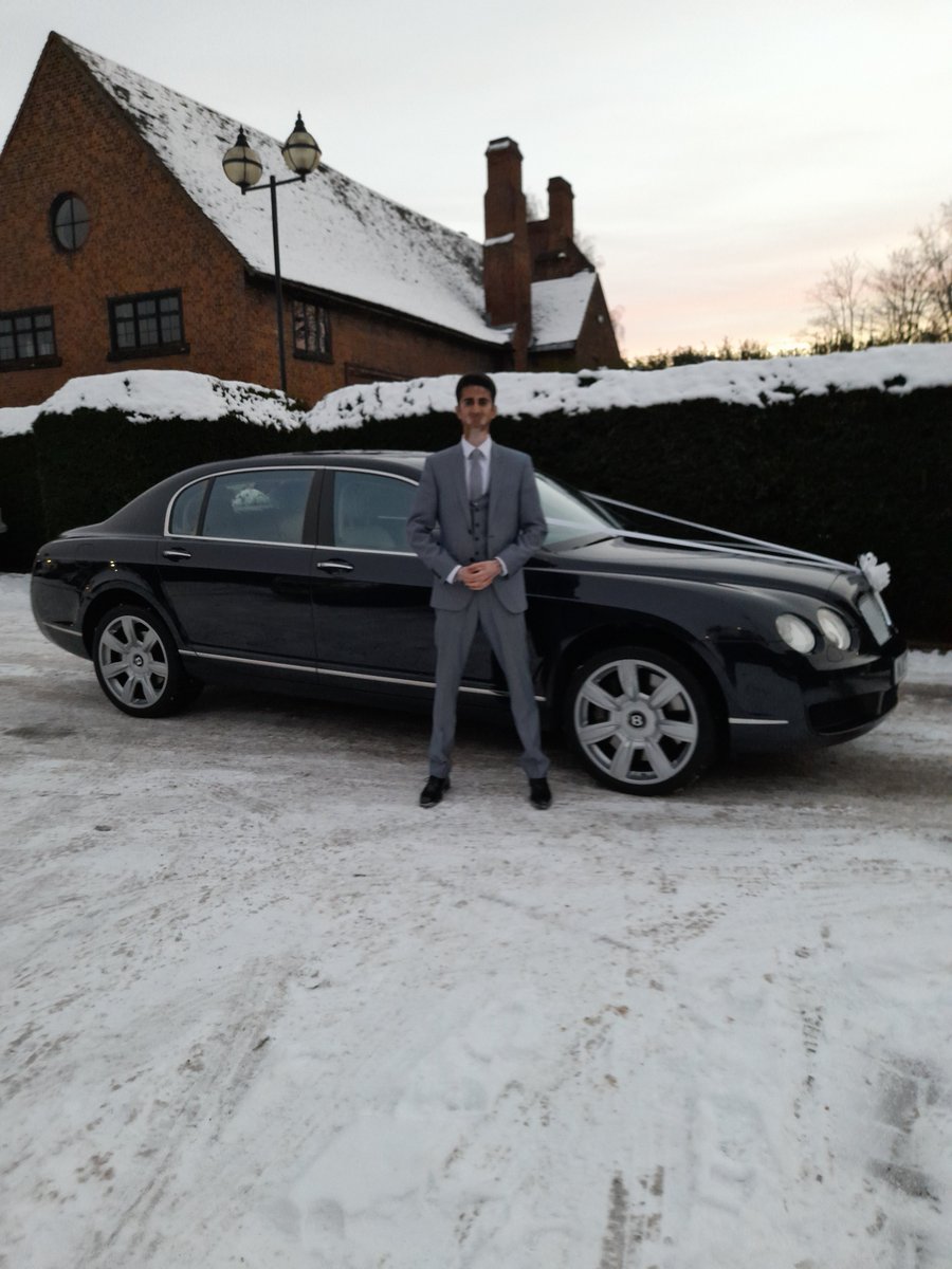 ChauffeurNandr1's tweet photo. The team at Nandra Chauffeur Services wishes everyone a festive break and a Happy New Year. 

Instagram - nandra.chauffeur 

We look forward to showcase another year of luxury transportation services.

#2023
#weddingcarhire
#luxurytransport
#uktransport
#nandrachauffeurservices https://t.co/KFJggxNU7M