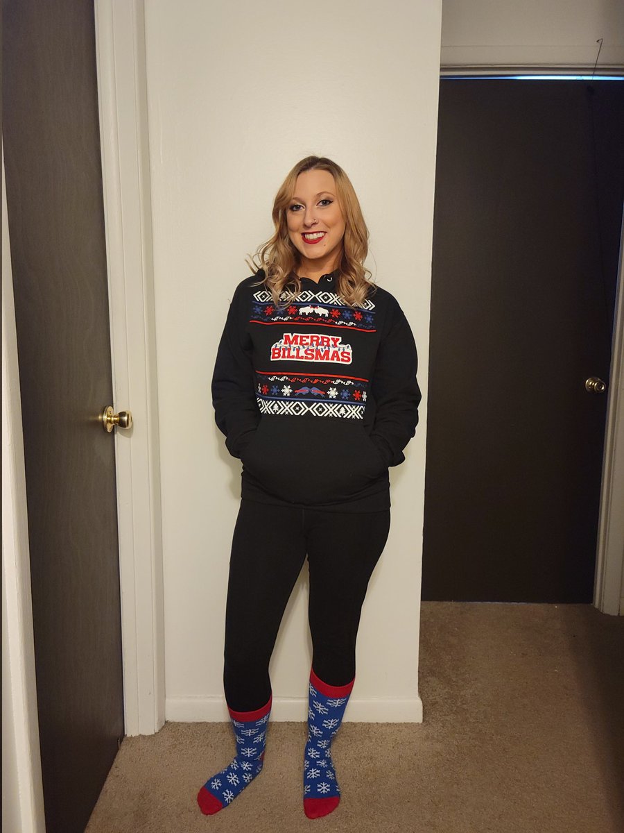 BuffaLOLO716's tweet photo. Merry BILLSMAS!
Very sad that the weather has ruined Christmas plans. I still put on my outfit tho!

Decided to whip out the Cricut &amp; make a dope hoodie!

GO BILLS!! 💙❤
 #billsmafia       #billsmafiababe #GoBills https://t.co/rSRUoePQUD