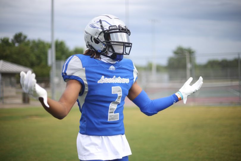 MalachiAdolph's tweet photo. Blessed and Honored to receive my first offer at Florida Memorial University @BobbyRome @FMULionsFB https://t.co/nCNOp6rSqY