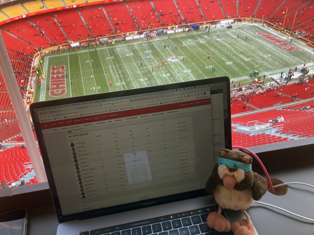 todpalmer's tweet photo. @MikeDugar Frieda is nice and cozy to enjoy this one. Plenty of snow on the ground and a 15-degree temp for kickoff. Even got a view of downtown Kansas City.

This is the stadium where the World Cup will be played locally in 3.5 years.
#tobiasreisegehtweiter #friedaontour #germanseahawkers https://t.co/0gTq7BHdaa