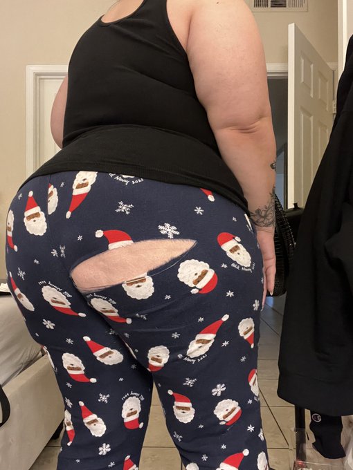 My ass can&rsquo;t be contained https://t.co/dJSzwhxe1c<a href="/tag/mvsales"class="tags"><span>#mvsales</span></a>