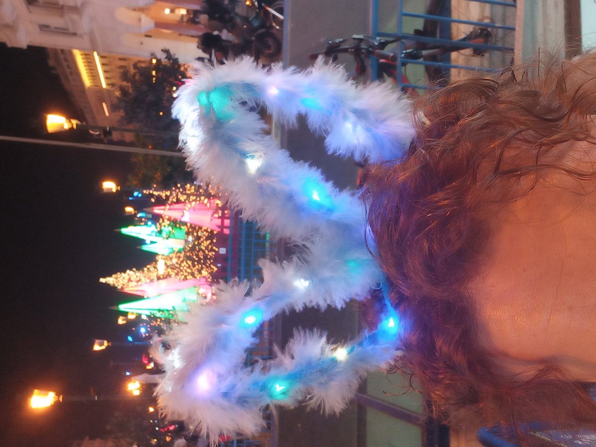 MariaSgourou's tweet photo. That's the spirit...Καλά Χριστούγεννα ✨️🎄✨️ https://t.co/JmICAPozLA