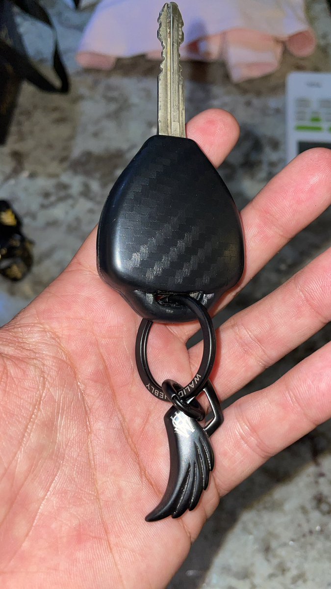 georgeobeirouti's tweet photo. Me compre una camioneta que era un sueño para mi 🥹 https://t.co/uPe4DfsS2p