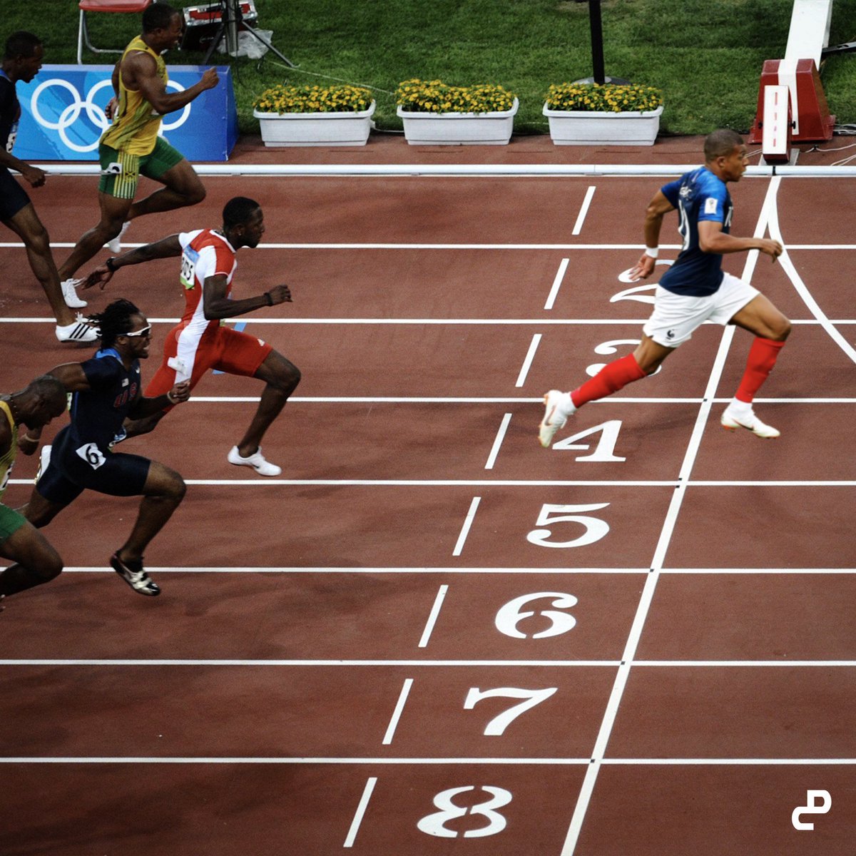dcsamo's tweet photo. ⚡️Mbappe #10 🏃🏽‍♂️

#mbappe #bolt #killian #france #french #jordan #nike #worldcup #final #athlete #fast #speed #lightining #athletics #sprint #fifa #soccer #futbol #sports #art #instaart #creative https://t.co/e4uqKAlZYl