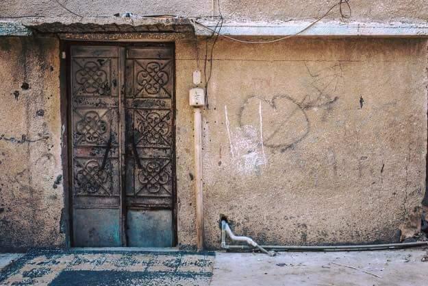 اطرقوا أبواب الفقراء 
فخلفها تقف كثير من الحاجات ،
تمنعها من الخروج عزة النفس..💚 
-
#اللهم_عجل_لوليك_الفرج