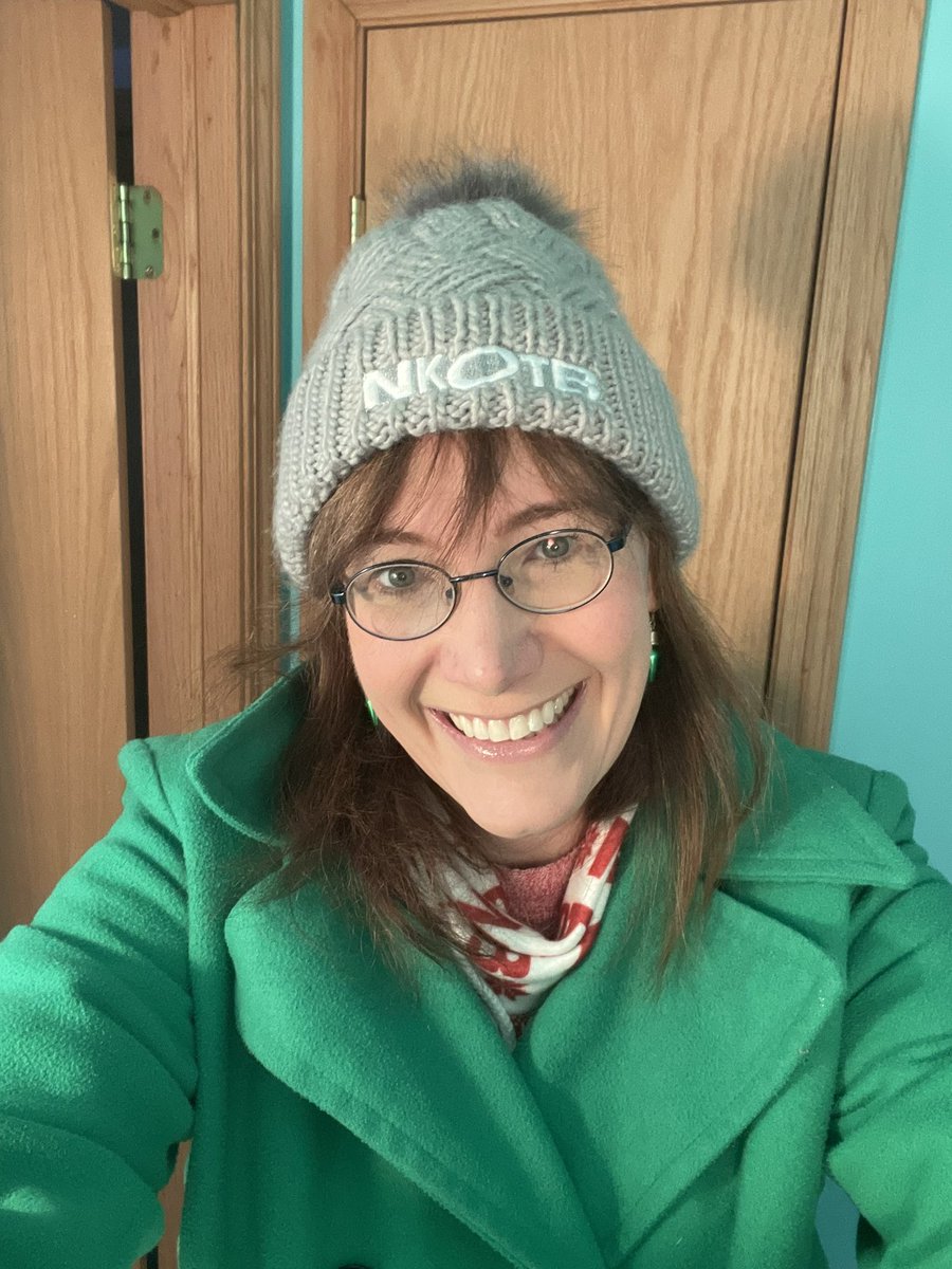 MichelleMacumbe's tweet photo. Heading out to spend #ChristmasEve with my family wearing #Radiance by @FormlessbyJ & my @NKOTB hat & scarf ๐๐โค๏ธ. #HappyHolidays & thanks for the #Christmas cards @JennyMcCarthy & @DonnieWahlberg ๐ซฃโบ๏ธ๐ฅฐ๐
๐ป #FormlessBeauty #NudeCollection #MerryMerryChristmas #WahlFamily #BHLove https://t.co/cUco6qsHP4